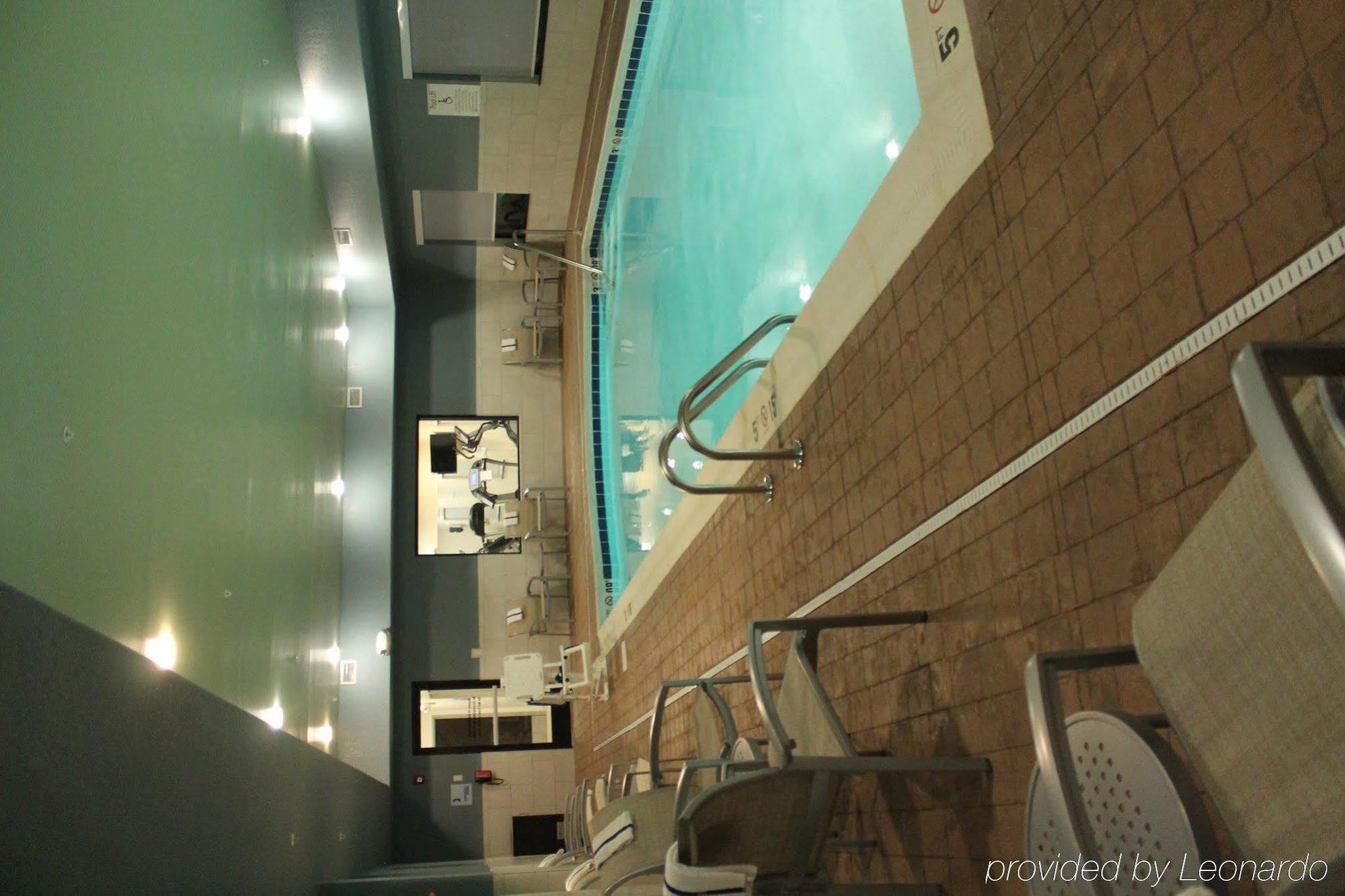 Holiday Inn Express Hotel & Suites Glasgow By Ihg Exteriör bild